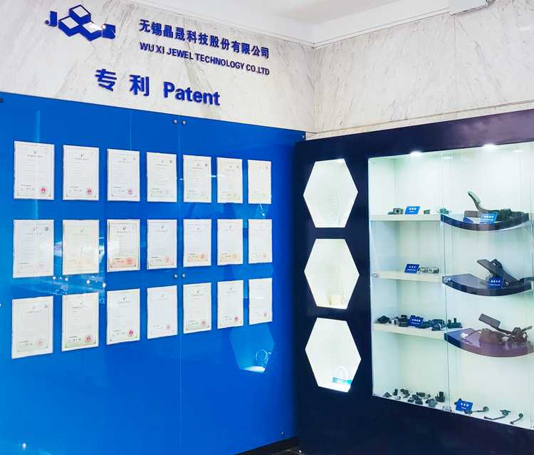 彩虹攜手晶晟科技打造信息化平臺(tái)，以科技賦能搶占行業(yè)制高點(diǎn)